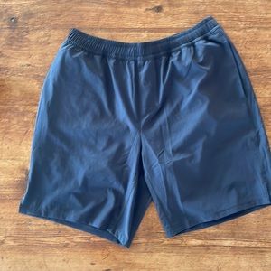 Peloton Output 9” Lined Turin Shorts in Charcoal, Large